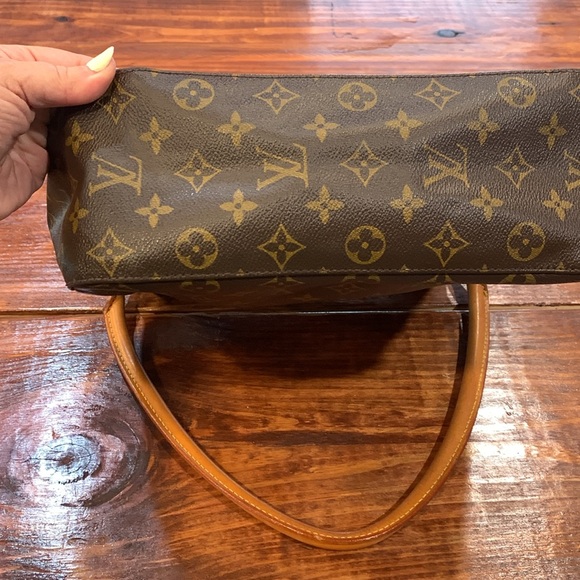 Authentic LOUIS VUITTON Monogram Looping GM Shoulder Bag France - Picture 12 of 17